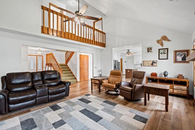 1657 HICKORY HOLLOW LANE, Menasha, WI 54952