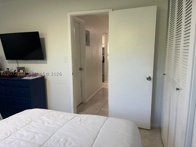 5610 NE 18th Ave 6, Fort Lauderdale, FL 33334