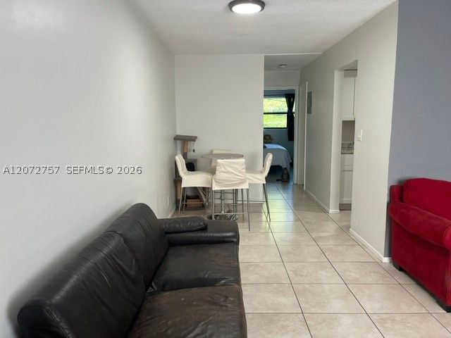 5610 NE 18th Ave 6, Fort Lauderdale, FL 33334