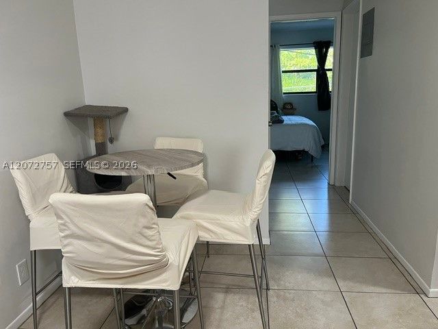 5610 NE 18th Ave 6, Fort Lauderdale, FL 33334