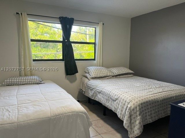 5610 NE 18th Ave 6, Fort Lauderdale, FL 33334