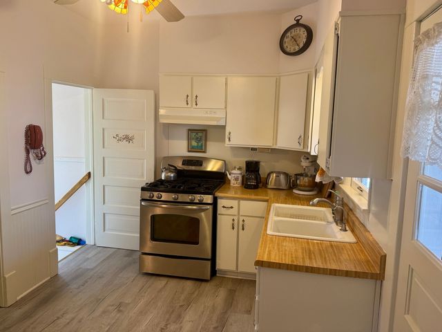 742 S 4th Street, Dekalb, IL 60115