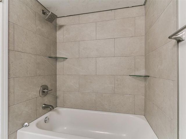 6100 N Brookline Avenue 20, Oklahoma City, OK 73112