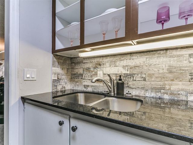 6100 N Brookline Avenue 20, Oklahoma City, OK 73112