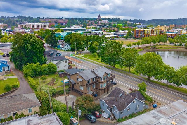 330 E Bay Drive NE, Olympia, WA 98506