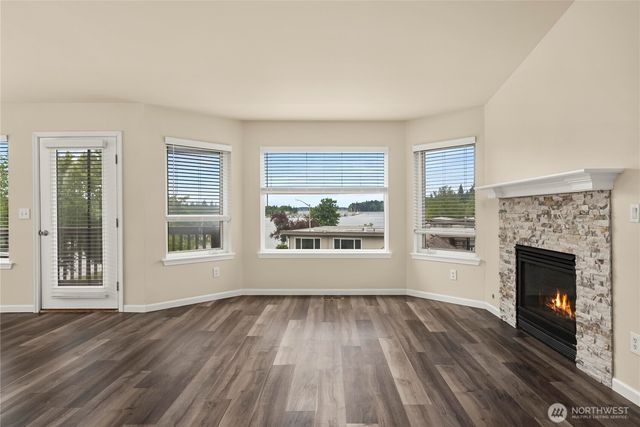 330 E Bay Drive NE, Olympia, WA 98506