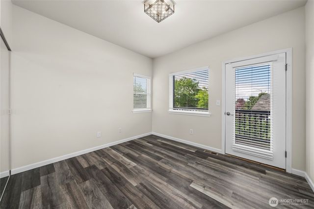 330 E Bay Drive NE, Olympia, WA 98506