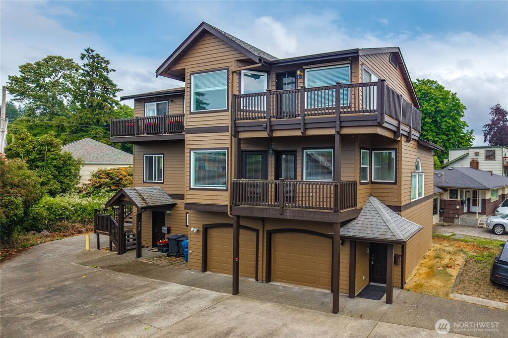 330 E Bay Drive NE, Olympia, WA 98506
