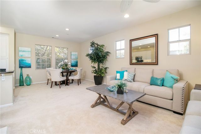 150 Full Moon, Irvine, CA 92618