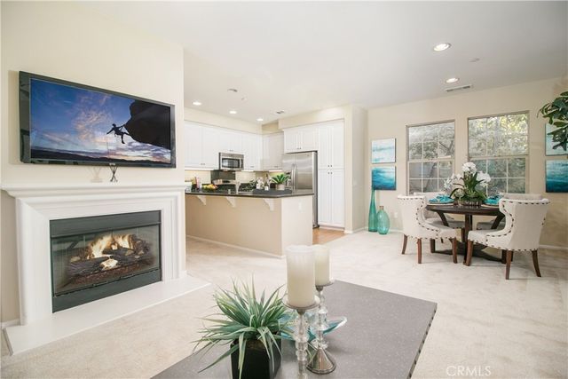 150 Full Moon, Irvine, CA 92618
