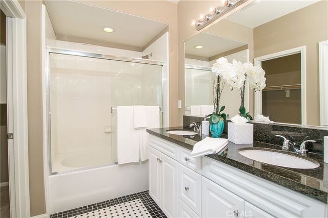 150 Full Moon, Irvine, CA 92618