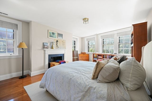 1 West Hill Place, Boston, MA 02114