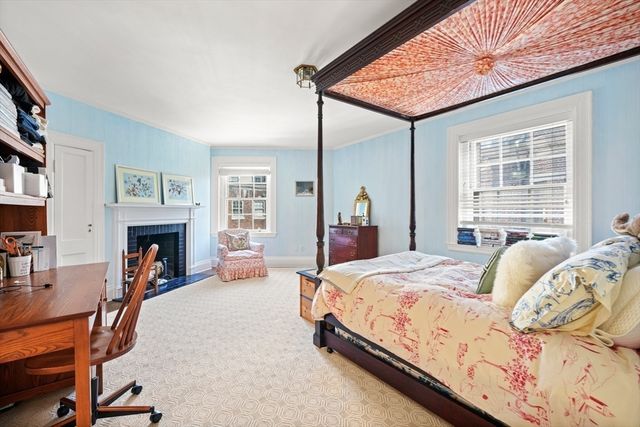 1 West Hill Place, Boston, MA 02114