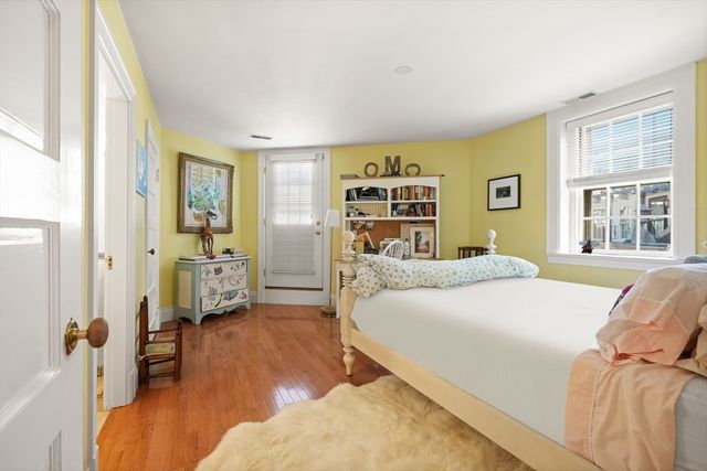 1 West Hill Place, Boston, MA 02114