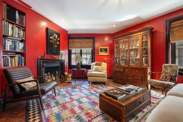 1 West Hill Place, Boston, MA 02114