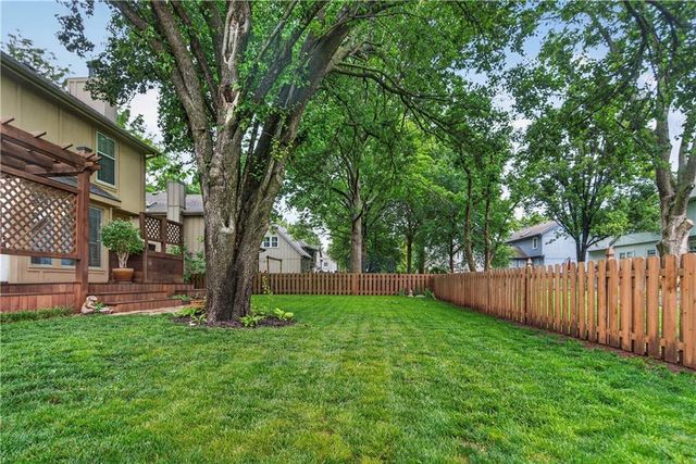 12037 S Hallet Street, Olathe, KS 66062