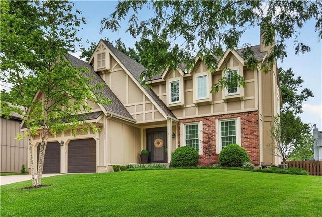 12037 S Hallet Street, Olathe, KS 66062