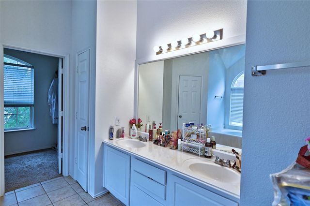 11819 Leaf Oak Drive, Houston, TX 77065