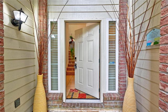 11819 Leaf Oak Drive, Houston, TX 77065