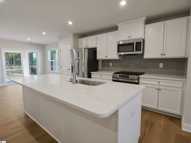 609 Cold Springs Road, Anderson, SC 29621