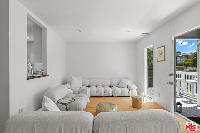 411 Linnie Canal, Venice (los Angeles), CA 90291