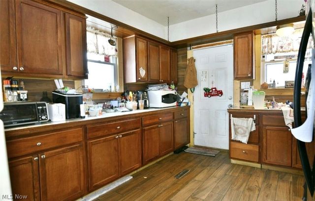 1970 Weston Avenue, Youngstown, OH 44514