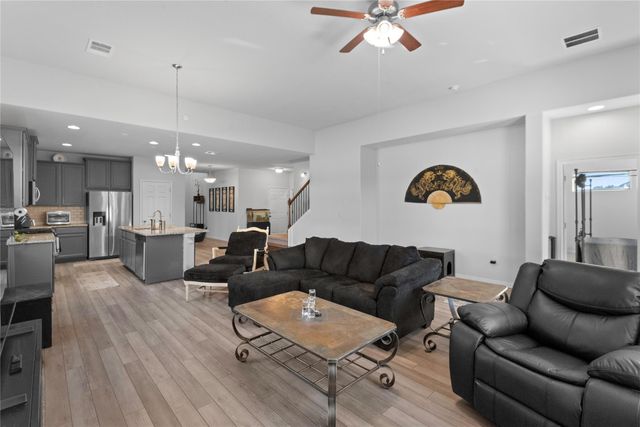 932 Medina WAY, Leander, TX 78641