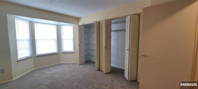 871 Juniper Way, Mahwah, NJ 07430