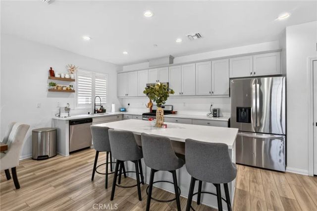 7690 Terra Manor, Riverside, CA 92507