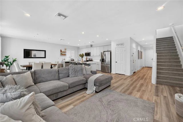 7690 Terra Manor, Riverside, CA 92507