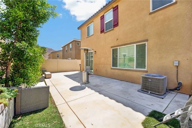 7690 Terra Manor, Riverside, CA 92507