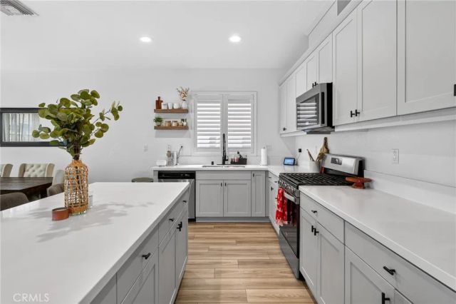 7690 Terra Manor, Riverside, CA 92507
