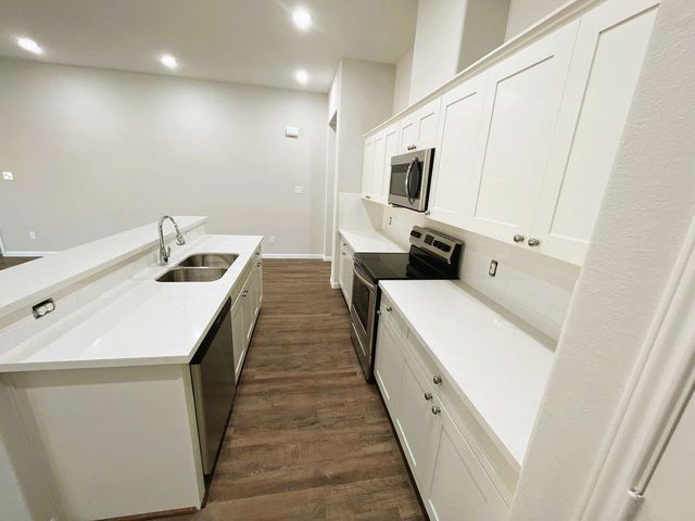 297 Road 5102 L, Cleveland, TX 77327