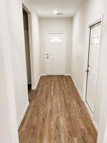 297 Road 5102 L, Cleveland, TX 77327