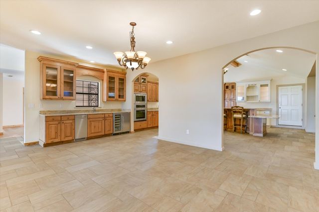 116 Courtside WAY, Spicewood, TX 78669