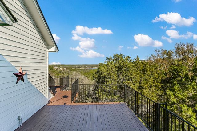 116 Courtside WAY, Spicewood, TX 78669