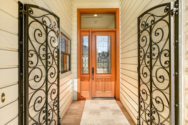 116 Courtside WAY, Spicewood, TX 78669