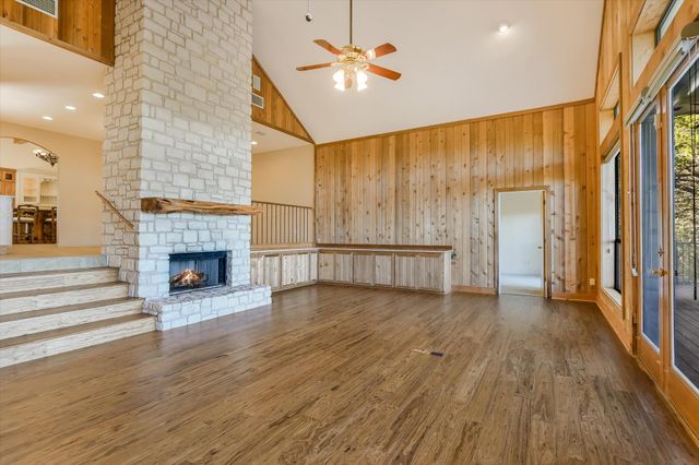 116 Courtside WAY, Spicewood, TX 78669