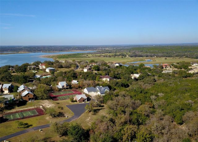 116 Courtside WAY, Spicewood, TX 78669