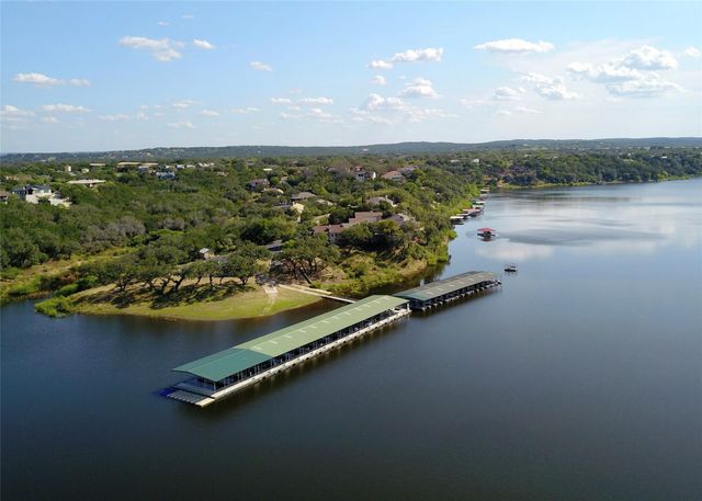 116 Courtside WAY, Spicewood, TX 78669