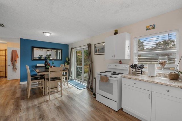 3201 Kentucky Avenue, Fort Pierce, FL 34947