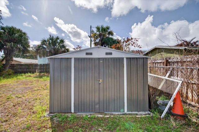 3201 Kentucky Avenue, Fort Pierce, FL 34947