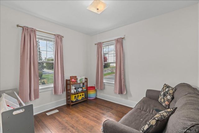 281 Marietta Avenue, Hawthorne, NY 10532