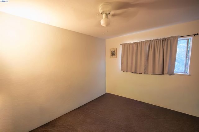 7401 -7411 Hillside St, Oakland, CA 94605