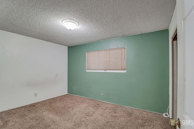 501 Carr Street, Bakersfield, CA 93309