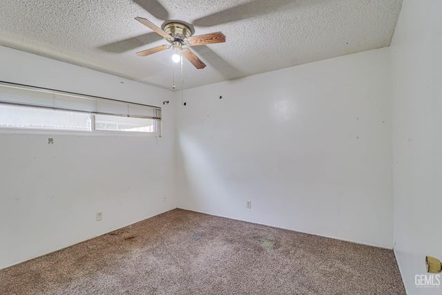 501 Carr Street, Bakersfield, CA 93309