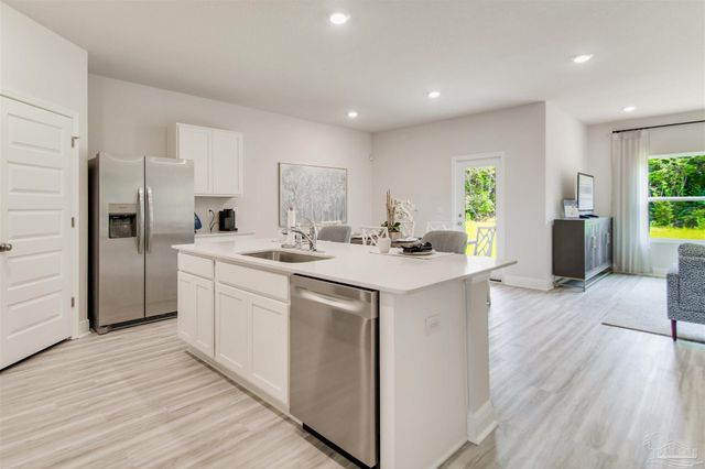 4761 Redhead Ct, Pace, FL 32571