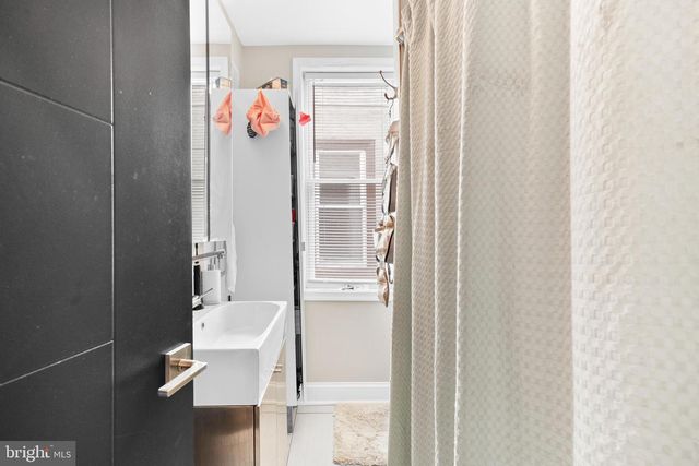 2427 E CLEARFIELD ST, Philadelphia, PA 19134