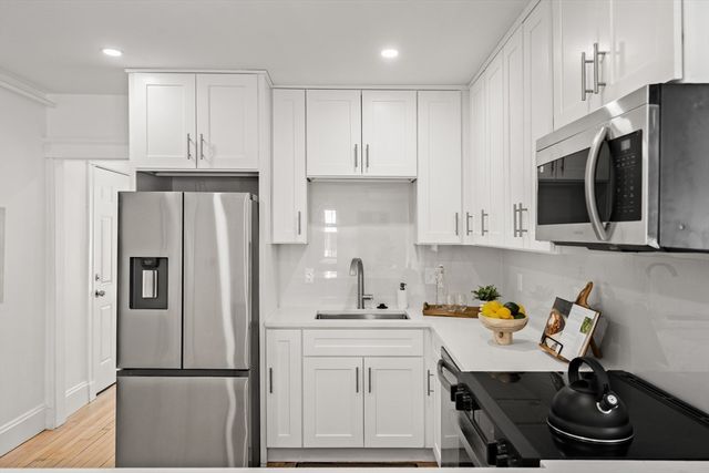 60 Derby St 5, Somerville, MA 02145