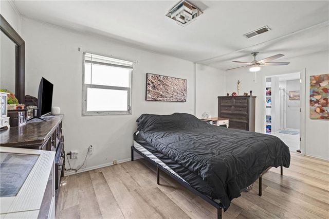 5308 N Michigan Avenue, Kansas City, MO 64118